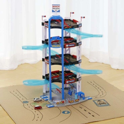 Cinque piani di divertimento da corsa