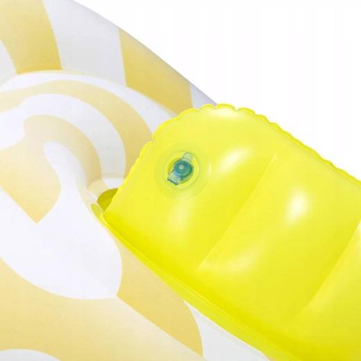 Comfortable inflatable backrest