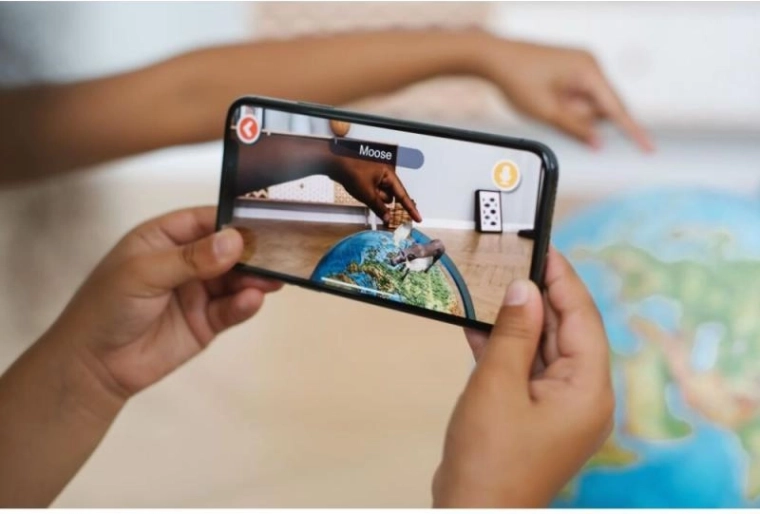 Realtà aumentata con l’app IQ GLOBE