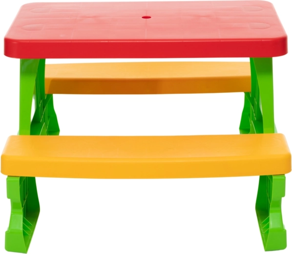 Easy to clean and suitable for indoor and outdoor use