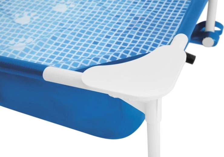 Clean water surface with a skimmer