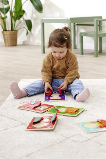 Fine motor skill and focus development