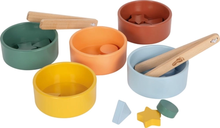 Ciotole in legno per il classificazione Montessori