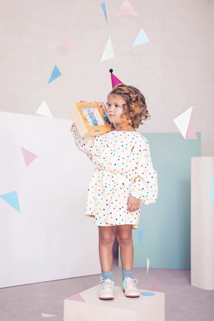 Lilliputiens moja prva glasbena skrinjica