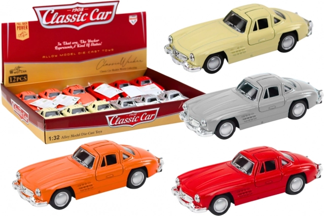 Classic Metal Car 1:32 with Opening Doors and Pull-Back Mechanism