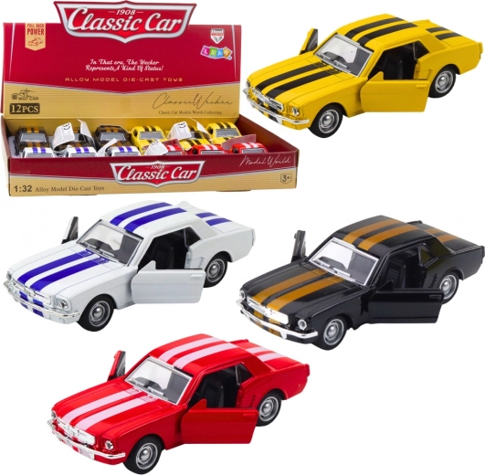 Metal classic toy car 1:32 with pull-back drive and opening doors