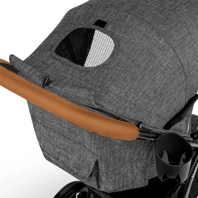 Lie-flat position and XXL canopy for peaceful sleep