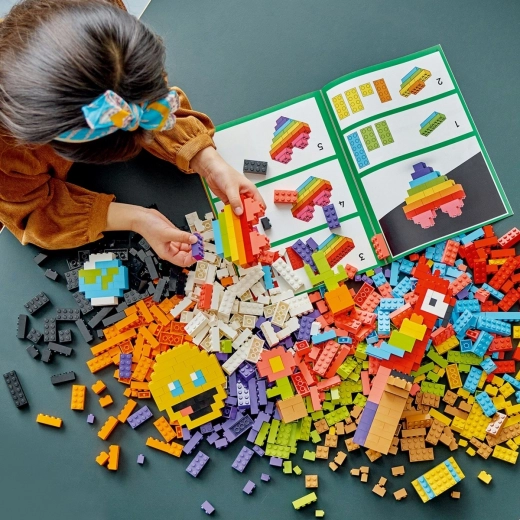 Letforståelige vejledninger på tryk og i LEGO Builder-appen