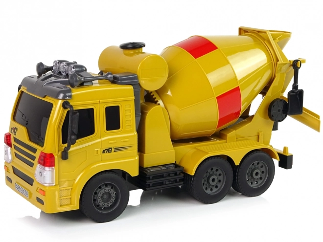 Remote Controlled Cement Mixer Truck with Rotating Drum