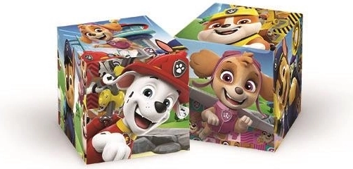 Trdne in barvite plastične kocke