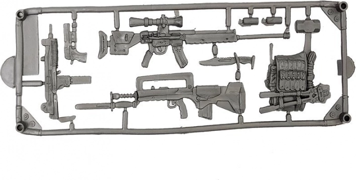 Riche assortiment d’accessoires d’armes