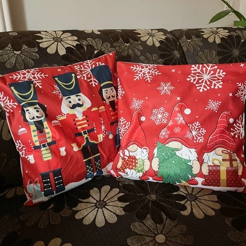 Decorative Gnome Christmas Pillow Cover 45x45cm