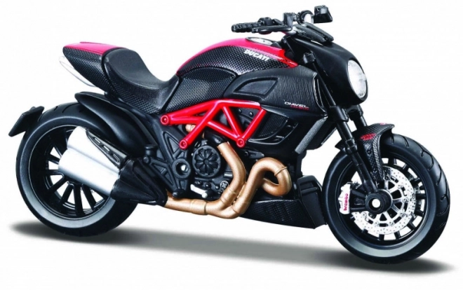 Metal Model Ducati Diavel Carbon with Stand