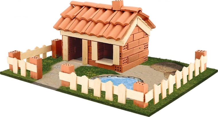 Detailed model with yard and fence