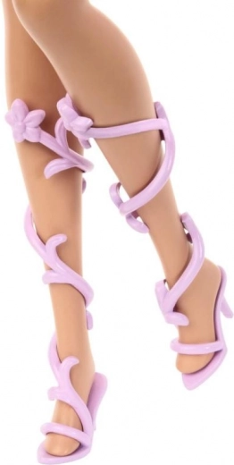 Detailed footwear for a fairy look