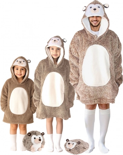 Roomy hood and large pocket