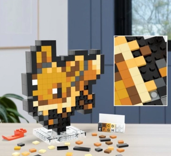 Stabilen podstavek in možnost obešanja