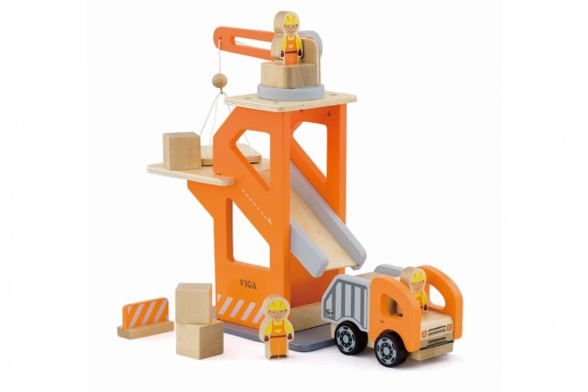 Wooden crane with elevator