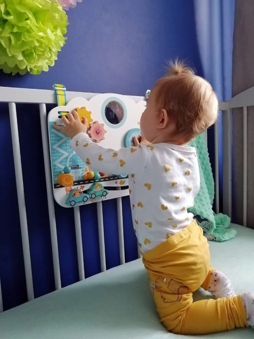 Bezpieczne zawieszenie na łóżeczku