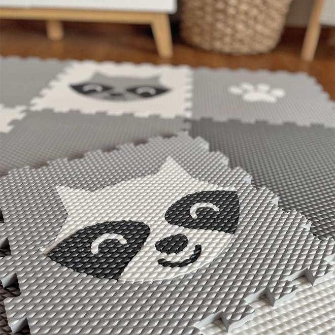 Minideckfloor Play Mat - Raccoon and Paw Design