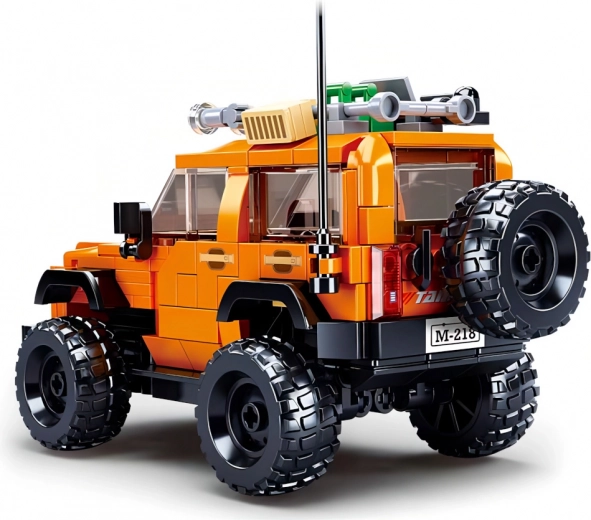 Features and accessories for action-packed play