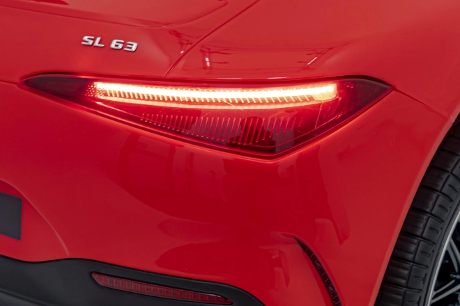 Fahrzeug Mercedes Benz AMG SL63 – Rot