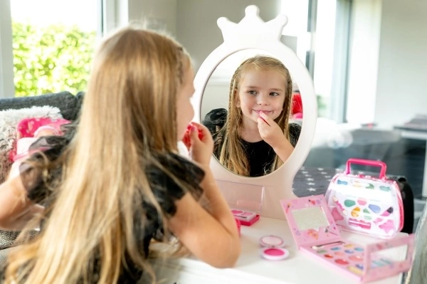 Makeup Set for Girls in Plastic Case