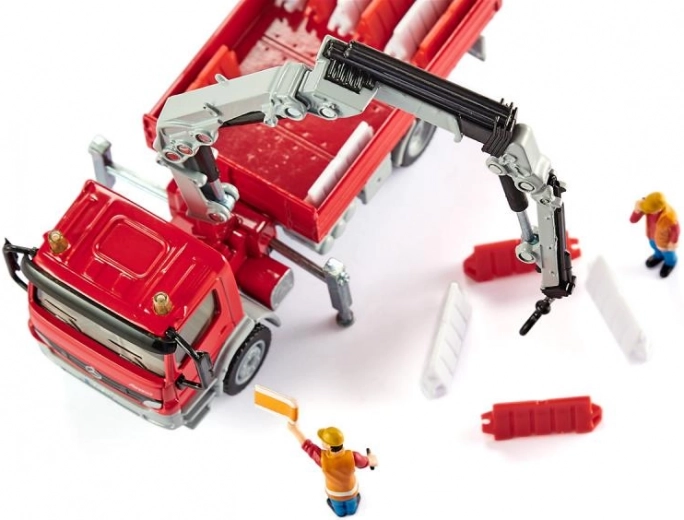 Grue pivotante avec articulation et crochet