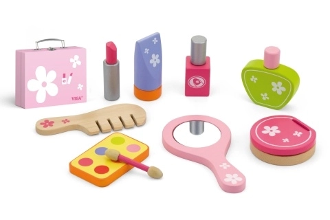 Wooden Beauty Set in a Case