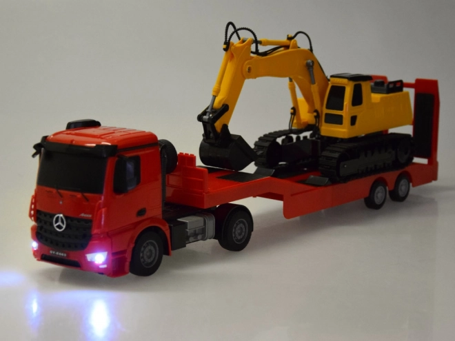 Mercedes Remote Control Truck Set with Excavator 1:26 Scale