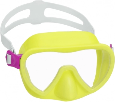 Mask with UV protection and snug seal