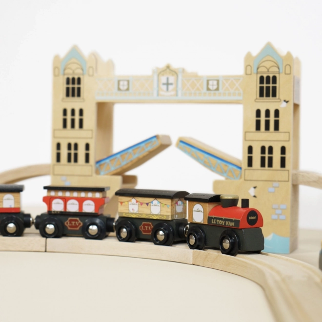 Le Toy Van City Wooden Train Set