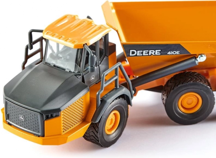 Upogibno krmiljenje in robustno podvozje