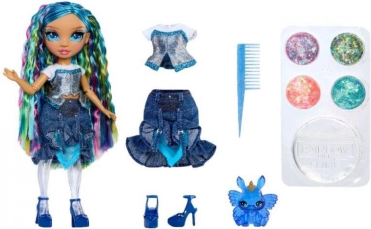 Stylish set with accessories and a pet