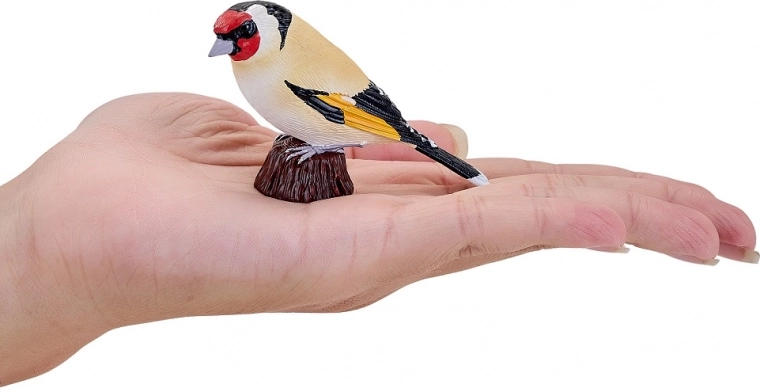 Realističen izobraževalni pripomoček