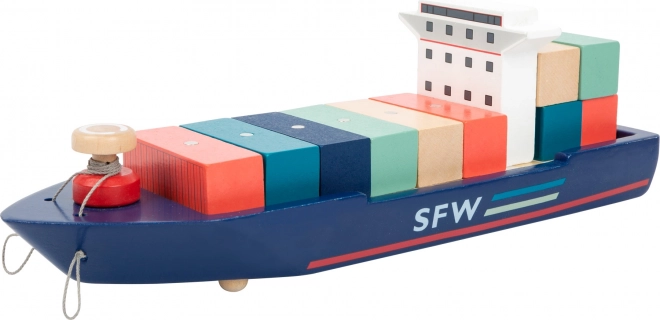 Nave portacontainer con rimorchiatori