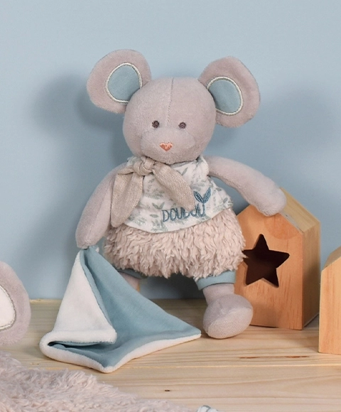 Plush Mouse Gift Set with Organic Cotton Blanket