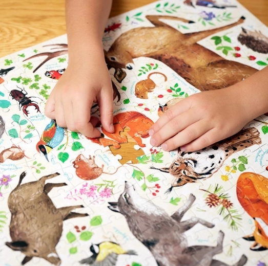 Grande illustrazione dettagliata ricca di animali