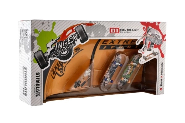 Fingerboard Skateboard Set with Ramp