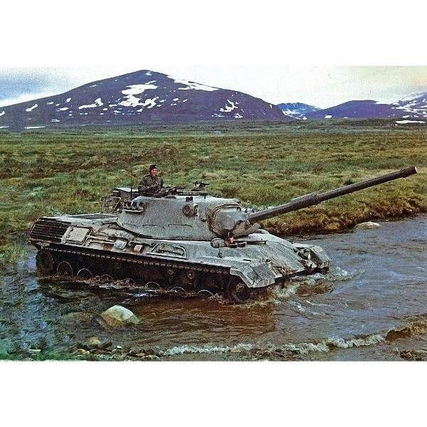 Revell Leopard 1 Model Kit