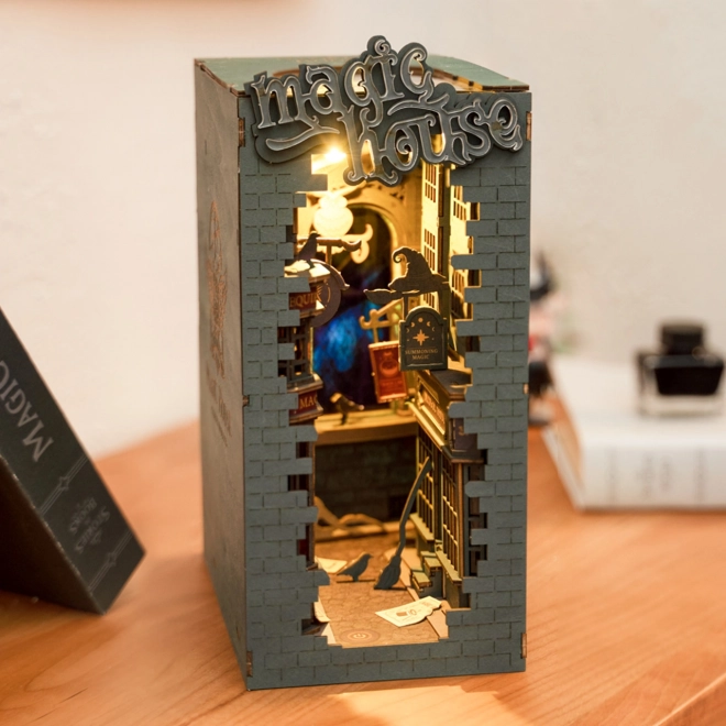 Bookend Miniature House Wizarding Alley