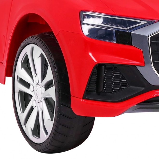 Audi Q8 na akumulátor pre deti červený s ovládačom