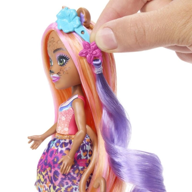 Capelli lunghi per acconciature creative