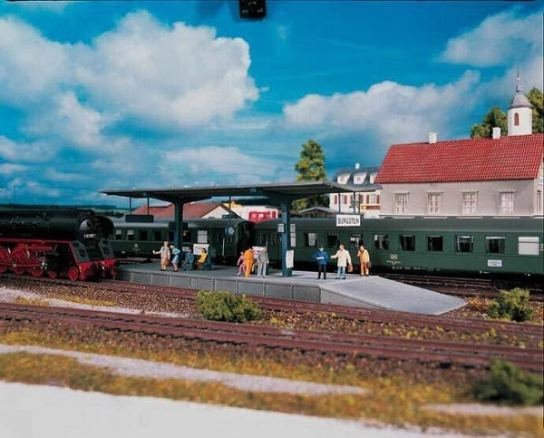 Platform Burgstein Train Station Model by Piko Hobby