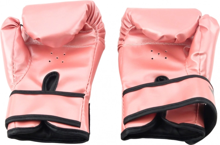 Impact cushioning for confident strikes