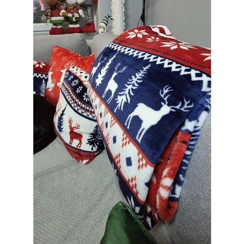 Premium Holiday Blanket with Pillow Covers