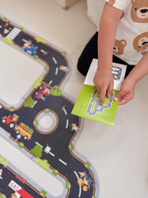 Woopie Green Stadtpuzzle für Kinder - Autorennbahn