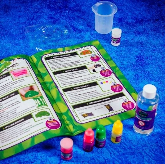 Crazy Science Chameleon Slime Set