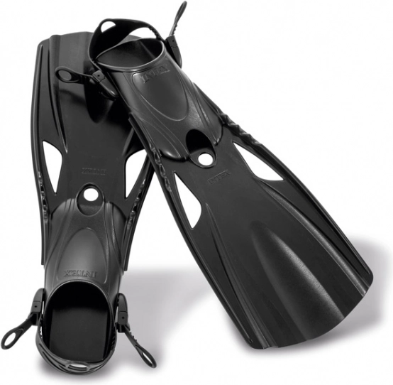 Swimming fins with adjustable strap