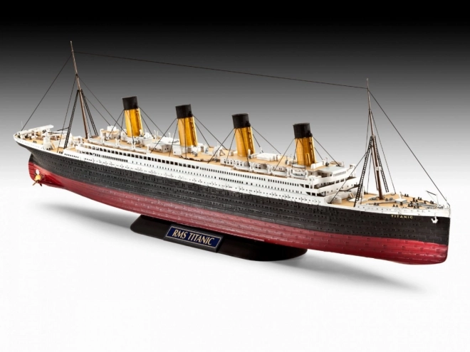 Revell R.M.S. Titanic Model Kit